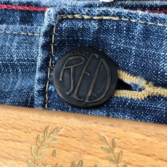 Mens Levis RED Skinny Straight Jeans Size 32x31 - Picture 4 of 10